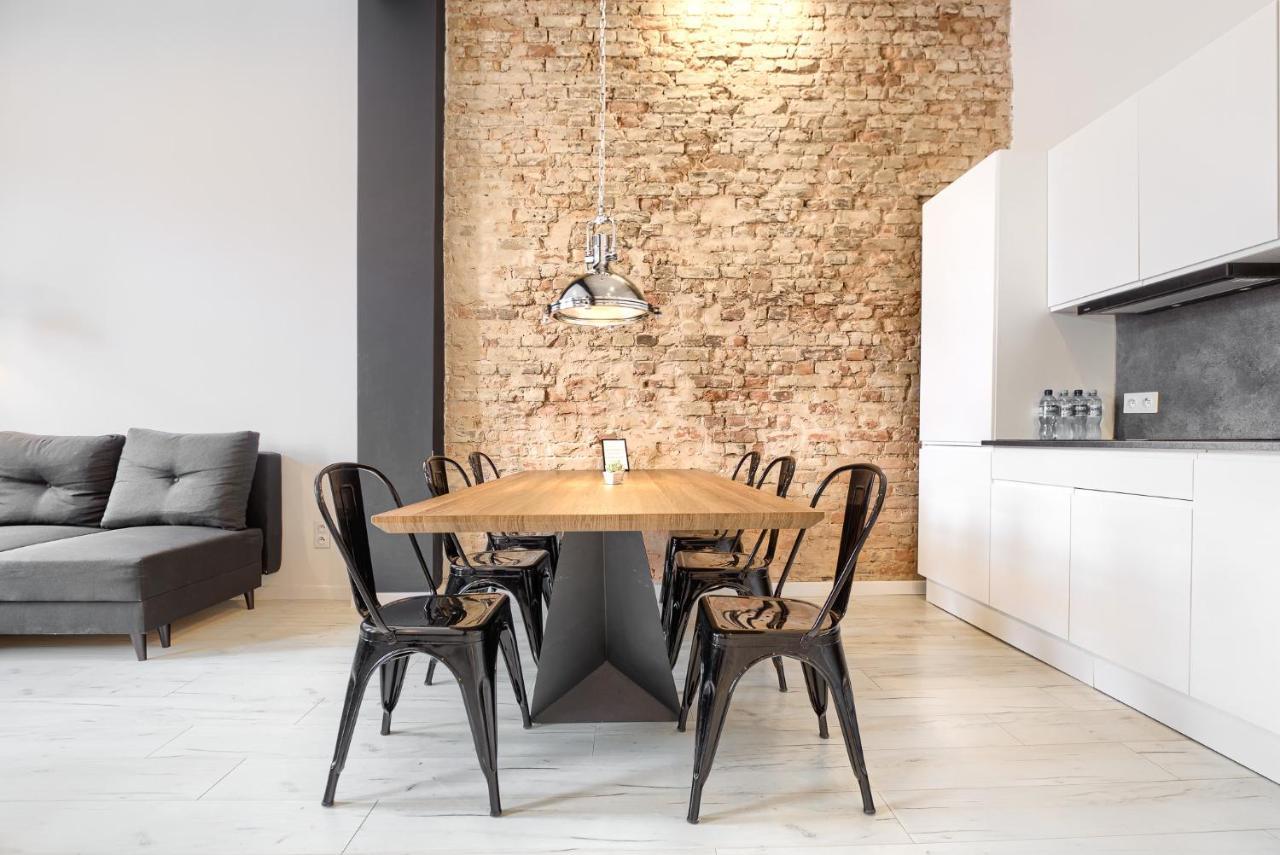 300 No.1 Centrum Apartment *