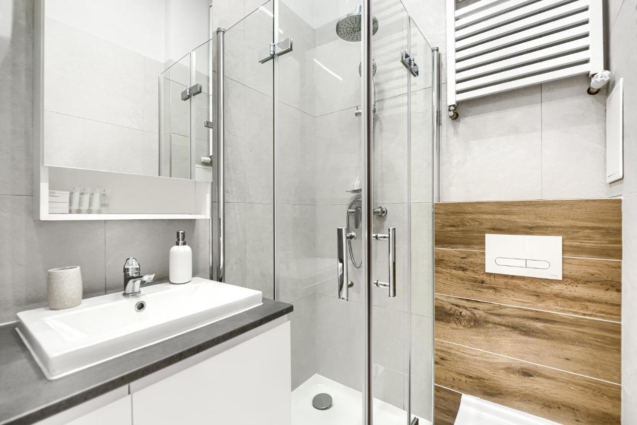300 No.1 Centrum Apartment