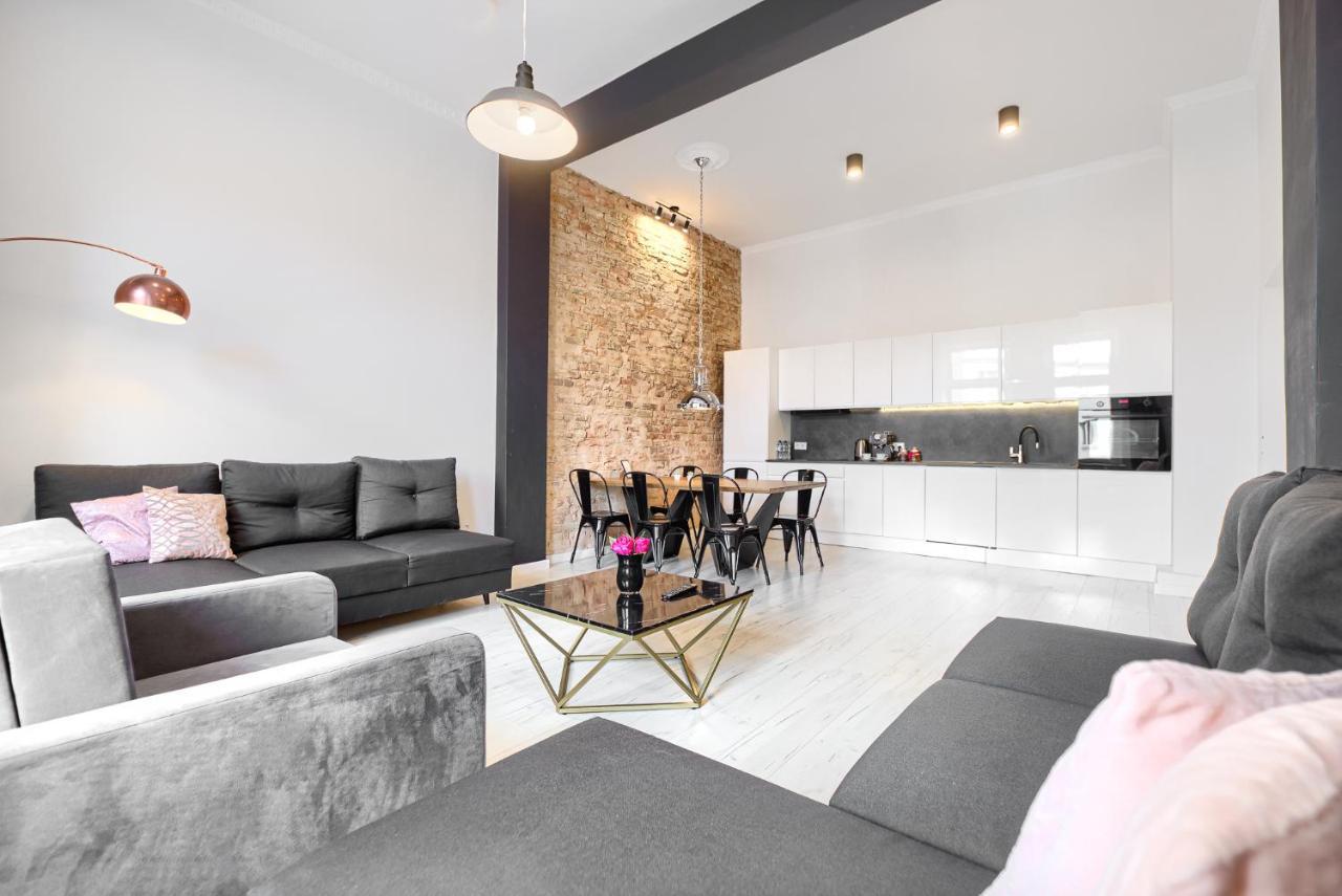 300 No.1 Centrum Apartment Stettin